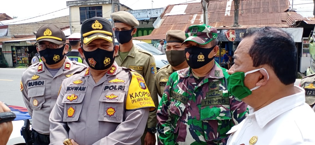 Hari ke-3, Kapolres Batu Bara Terjun Langsung Memberikan Sanksi Tertulis kepada Masyarakat Batu Bara yang Tak Pakai Masker