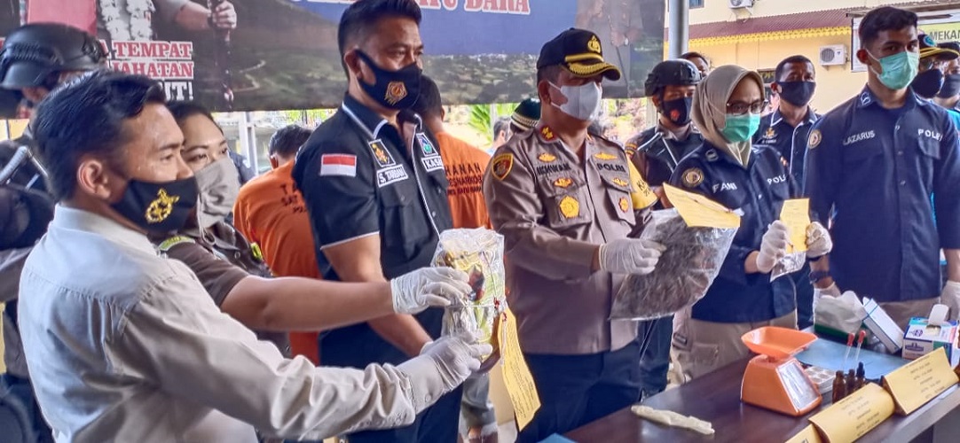 Kapolres Batu Bara Pimpin Pemusnahan Barang Bukti Sabu Berat 1000 Gram dan Ganja Kering 721,54 Gram serta 40 Paket Berat 56,44 Gram