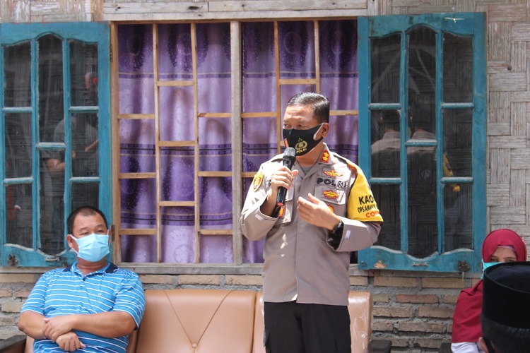 Kapolres Sergai AKBP Robin Simatupang Meresmikan 2 Unit Bedah Rumah Warga yang Terkena Bencana Puting Beliung