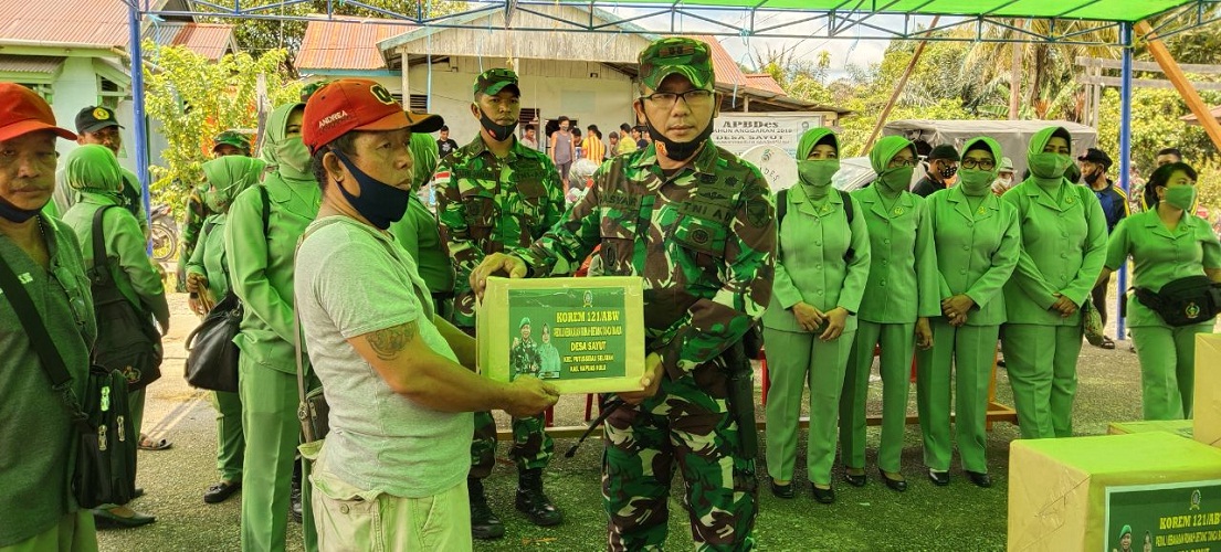 Peduli Korban Kebakaran, Kodim 1206/Psb Memberikan Bantuan