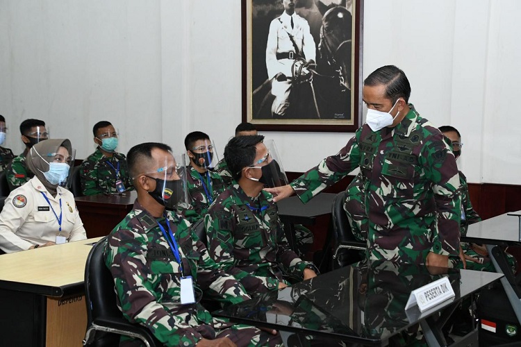 Tingkatkan Kreativitas Anggota, Dispenad Menyelenggarakan Pendidikan Desain Grafis