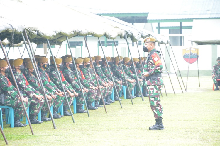 Pengarahan Pangdam IBB kepada Peserta Latihan Pratugas Operasi Satgas Pengamanan Daerah Rawan Maluku dan Maluku Utara Yonarhanud 11WBY TA 2021