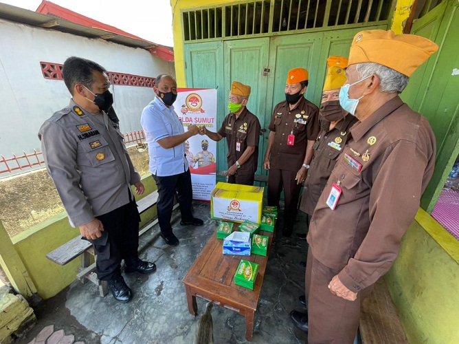 Sambut Hari Bhayangkara, Poldasu Menggelar Baksos