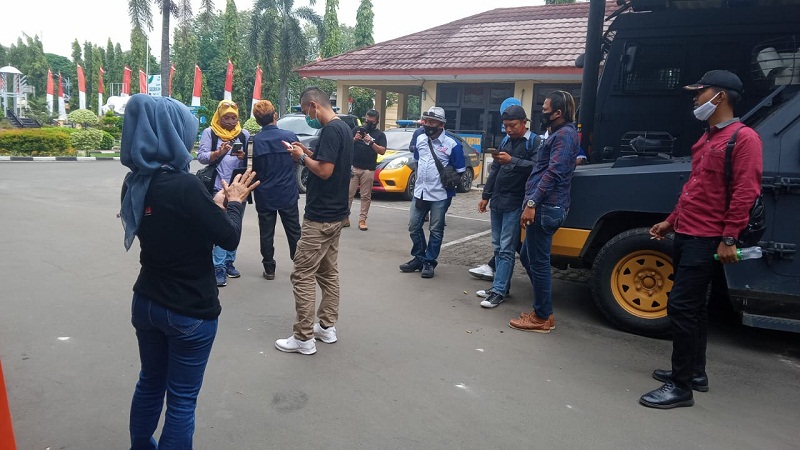 Diduga Melecehkan Profesi Wartawan, Puluhan Wartawan Melaporkan Akun FB Romeo Angelo
