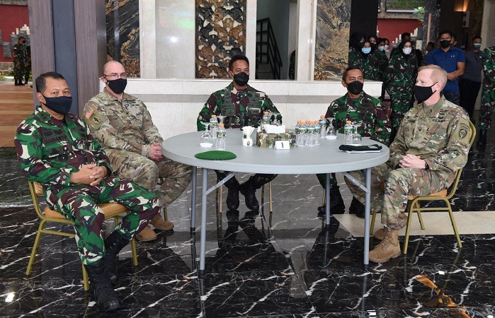 Kasad Berangkatkan Prajurit TNI AD Ikuti Latma Garuda Airborne di Amerika Serikat