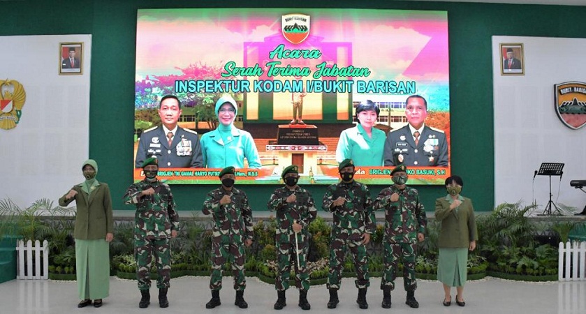 Pangdam I/BB Memimpin Upacara Tradisi Korps Penerimaan, Sertijab dan Tradisi Korps Pelepasan Irdam