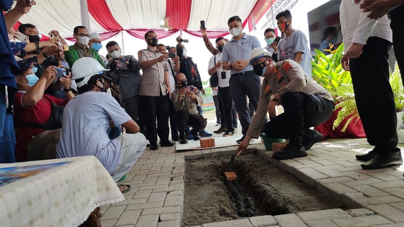 Peletakan Batu Pertama Perumahan Anggota Polri Polrestabes Medan oleh Kapolrestabes Medan