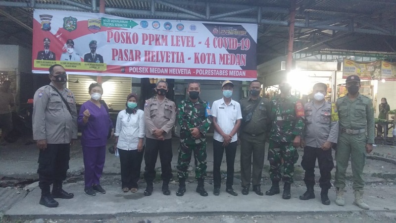Polsek Medan Helvetia Beserta Unsur Muspika Mendirikan Posko PPKM Level 4 COVID-19