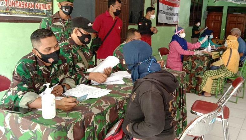 Ratusan Lansia Antusias Sukseskan Serbuan Vaksinasi Kodim 0728Wonogiri