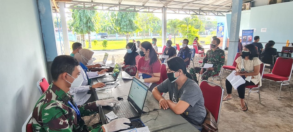 Semangat Nakes RSAU dr. Siswanto Memberikan Layanan Terbaik Vaksinasi untuk Masyarakat