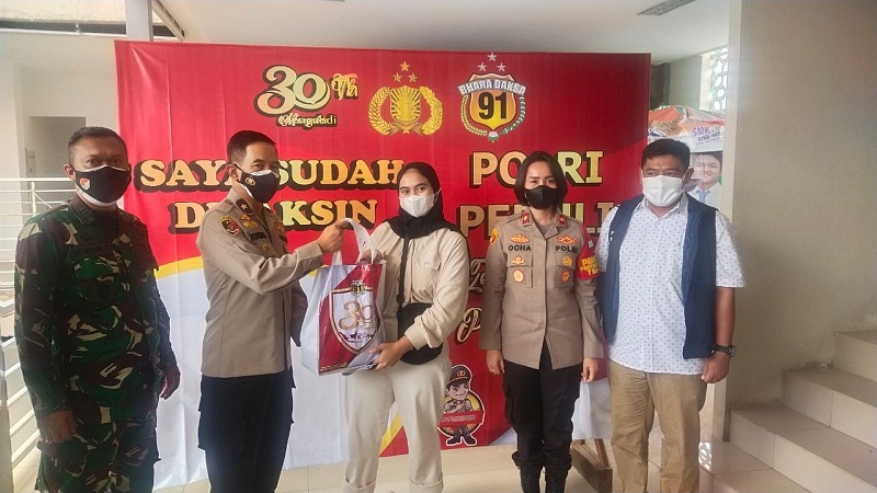 Alumni Akpol 91 Bharadaksa Menggelar Peduli Gebrak Vaksinasi dan Baksos Presisi