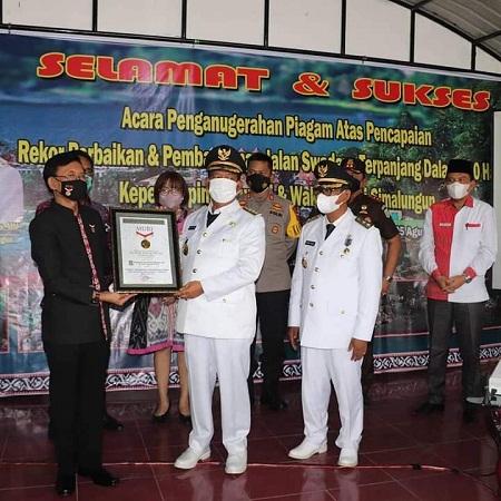 Bupati Simalungun Pecahkan Rekor Muri 100 Hari Bangun Jalan Terpanjang dengan Maraharoan Bolon, DPP GEMAIS Memberikan Apresiasi