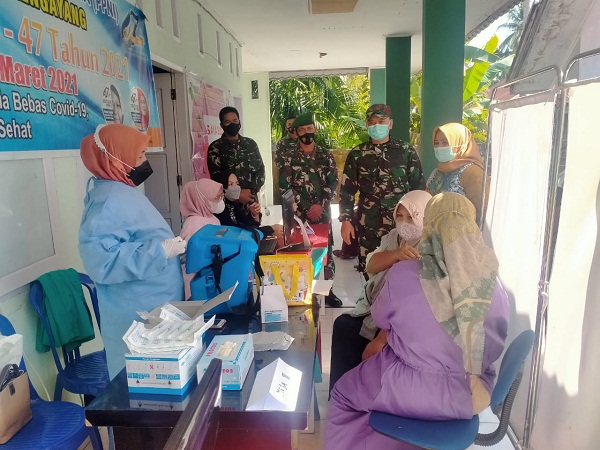 Dandim 0311/Pessel Melakukan Peninjauan Vaksinasi