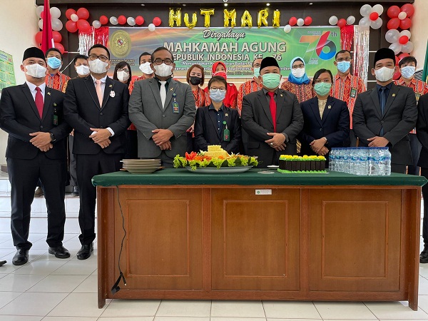 Peringati HUT Mahkamah Agung RI ke -76, PN Rohil Menggelar Upacara Secara Virtual
