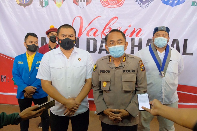 Polda Riau Menggandeng Organisasi Kemahasiswaan, Gelar Vaksinasi di Kampus UIN Suska