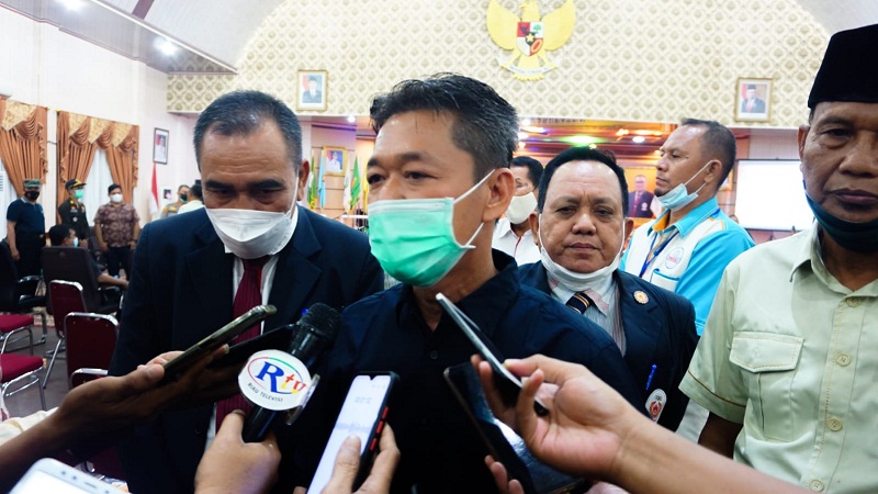 Bupati Rohil Mewajibkan Semua Pejabat Menggunakan Medsos