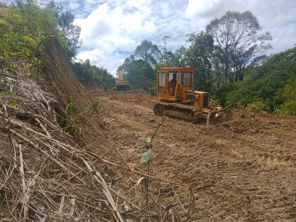 Jalan Dibuat Kodim 0206/Dairi Perlancar Akses Masyarakat Jual Hasil Pertanian