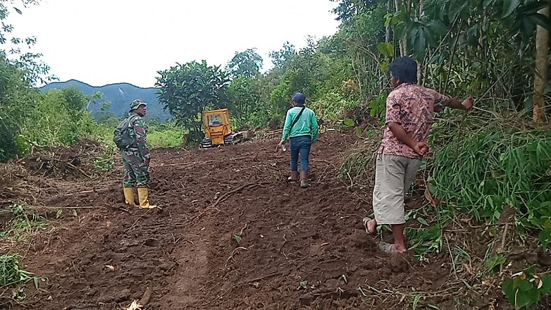 Kejar Target, Pembuatan Jalan 8 Km di Desa Aornakan 2 Phakpak Mencapai 43,1%