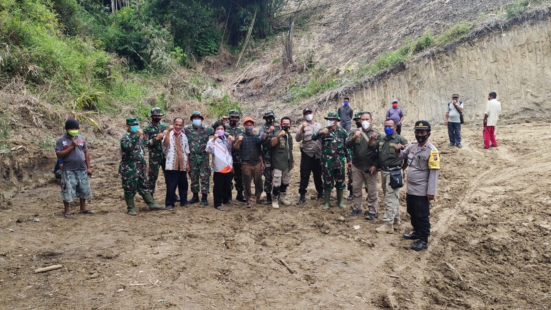 Melalui TMMD Kodim 0206/Dairi, Dansatgas: Sinergitas Lintas Sektoral Meningkatkan Akses Jalan