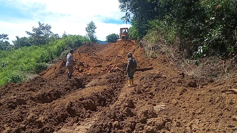 Melalui TMMD Kodim 0206/Dairi, Dansatgas: Sinergitas Lintas Sektoral Meningkatkan Akses Jalan