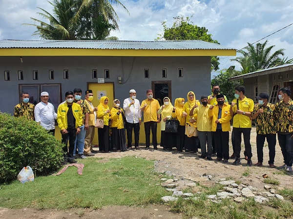 Rumah Reot Janda 4 Anak Dibedah Partai Golkar Sumut