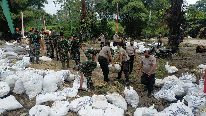 TNI AD tetap membangun Wilayah lewat TMMD Reguler 112, walaupun ada Ancaman Global Covid-19 sekarang ini.