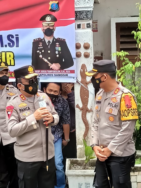 Tinjau Pelaksanaan Vaksinasi di Samosir, Kapolda Sumut: Samosir Siap Hadapi Wisatawan