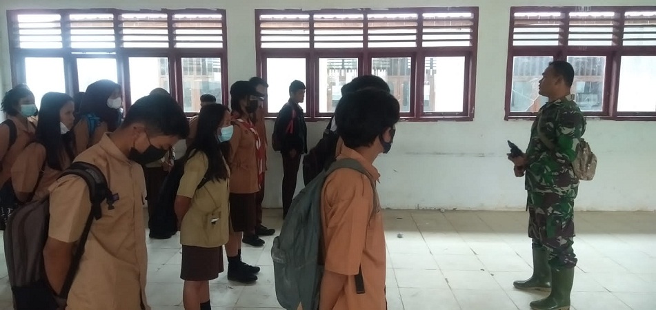 Di lokasi TMMD 112 Kodim 0206/Dairi, Peltu Chandra Motivasi Generasi Jadi Prajurit TNI