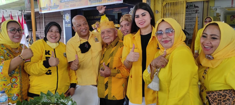 Partai Golkar Medan Menggelar Tasyakuran & Pemotongan Tumpeng HUT Partai Golkar ke-57