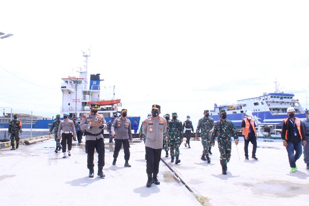Cek Penerapan Prokes, Kapolda Sumut dan Pangdam I/BB Kunjungi Pelabuhan Laut Gunungsitoli