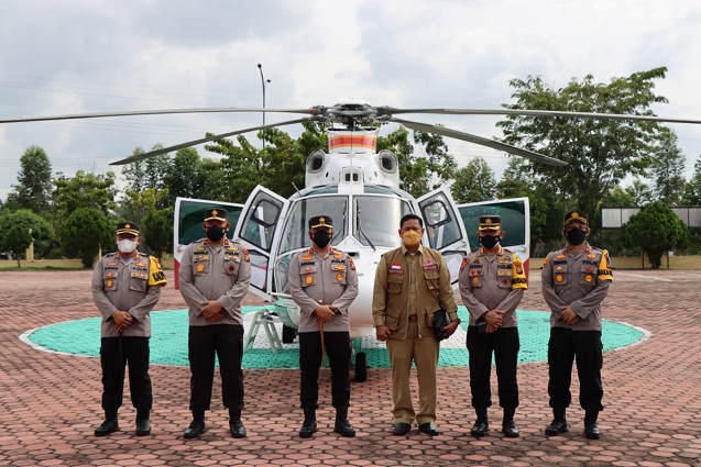 Kapolda Riau Patroli Udara Pantau Aktivitas Illegal Logging di Wilayah Rohil