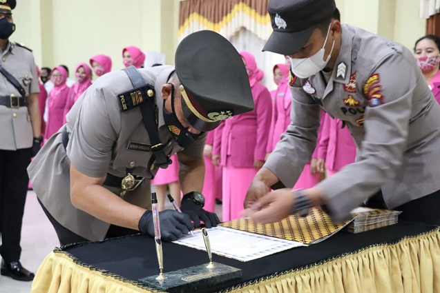 Kapolres Madina Pimpin Upacara Sertijab PJU Polres Madina