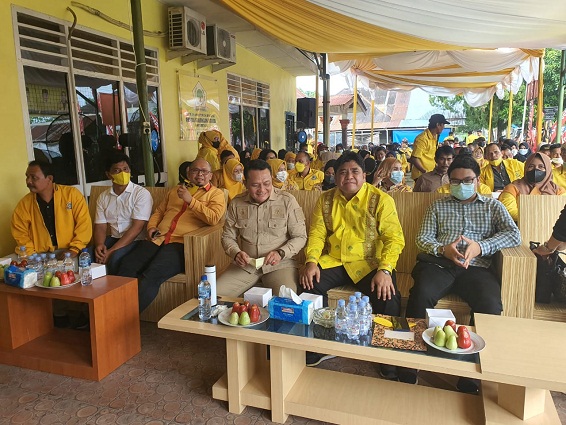 Reses Perdana Capt Edi Surahman di Kantor Golkar Binjai