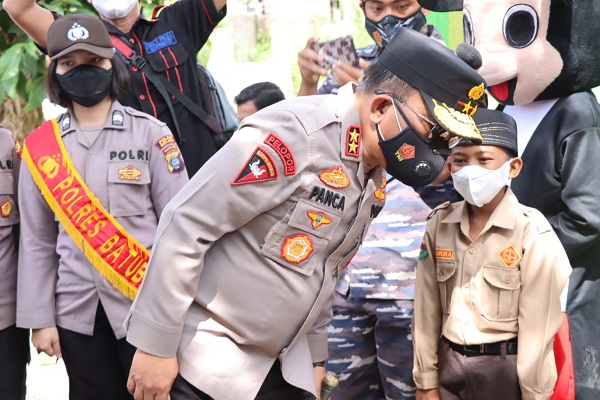 Kapoldasu dan Pangdam 1/BB Mengunjungi Serbuan Vaksin Anak di Kabupaten Batu Bara