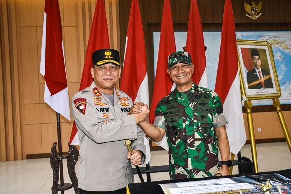Perdana Pangdam Kunjungi Mapolda Maluku, Eratkan Silaturahmi 2 Instansi