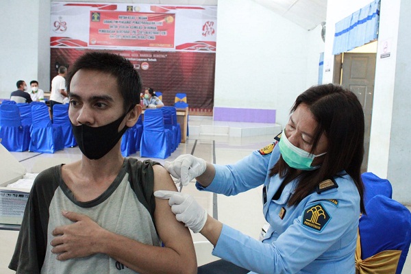 Warga Binaan Rutan 1 Medan Kanwil Kemenkumham Sumut Kembali Menerima Dosis Vaksin Tahap II