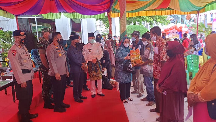 Dibuka Bupati Rohil, Kapolres Menargetkan Vaksinasi Massal Sebanyak 7.000 Dosis