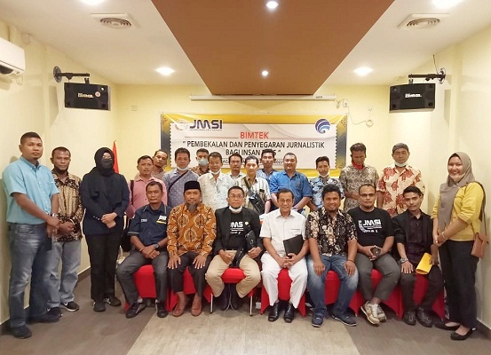 Jelang Pelantikan JMSI Rohil, Dr Syafriadi, SH, MH Beri Pembekalan Jurnalistik