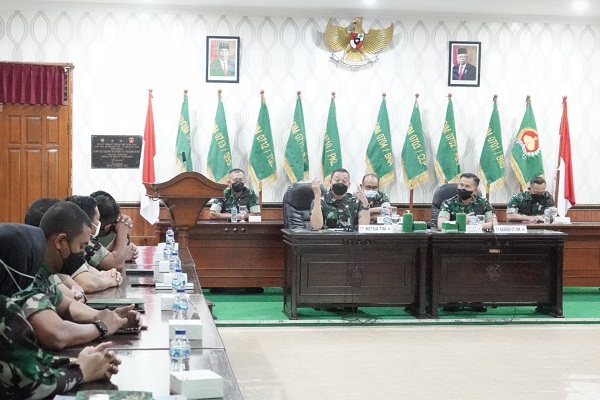 Korem 071/Wijayakusuma Menerima Tim Wasrik Post Audit Itdam IV/Diponegoro