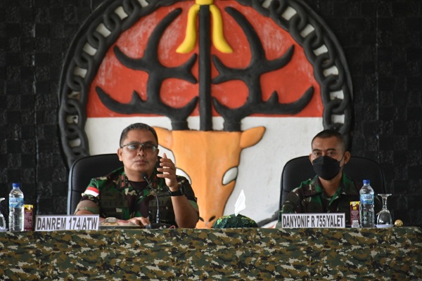 Kunjungi Satuan di Wilayah Korem 174/ATW Merauke, Brigjen TNI E. Reza Pahlevi Memberikan Solusi bagi Prajuritnya