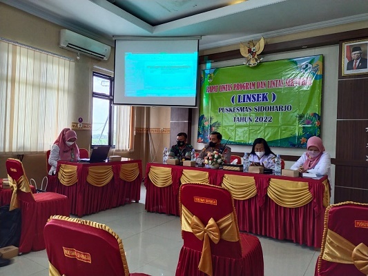 Anggota Koramil Sidoharjo Mewakili Danramil Hadiri Linsek