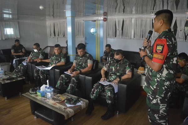 Beri Motivasi dan Moril Anggota, Pangdam I/BB Mengunjungi Pos Satgas Perbantuan Pemda Kodim Maluku
