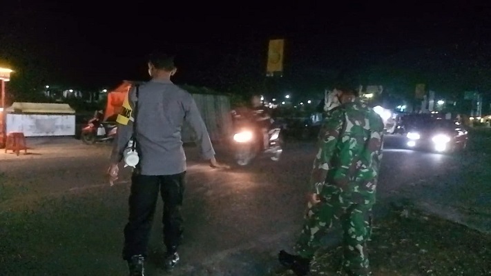 Pergencar Patroli Aparat Gabungan Wilayah Tangen Patroli PPKM Menghimbau Warga Patuhi Prokes