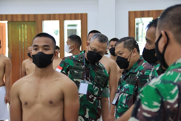 Pilih Calon Prajurit Terbaik, Kasdam XII/Tpr Memimpin Sidang Parade Tingkat Panda Pontianak Penerimaan Cata