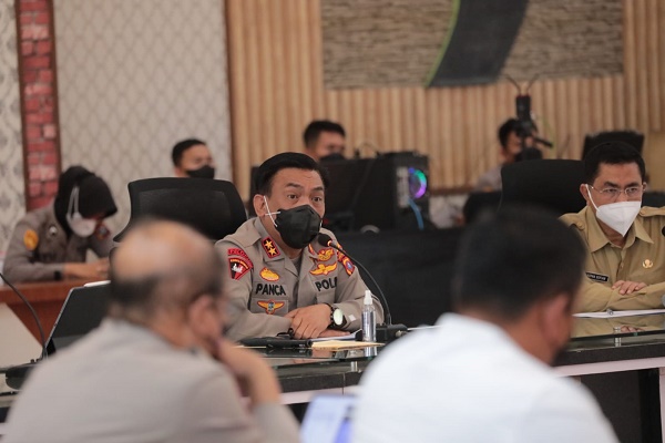 Pimpin Rapat dengan Produsen Minyak, Kapoldasu: Jangan Ada Penyimpangan Harga Minyak Goreng Curah di Pasar!