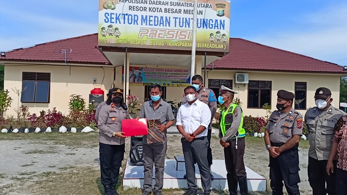 Suasana Haru Warnai Perpisahan Kanit Bhinmas Polsek Medan Tuntungan yang Masuki Masa Purna Bakti