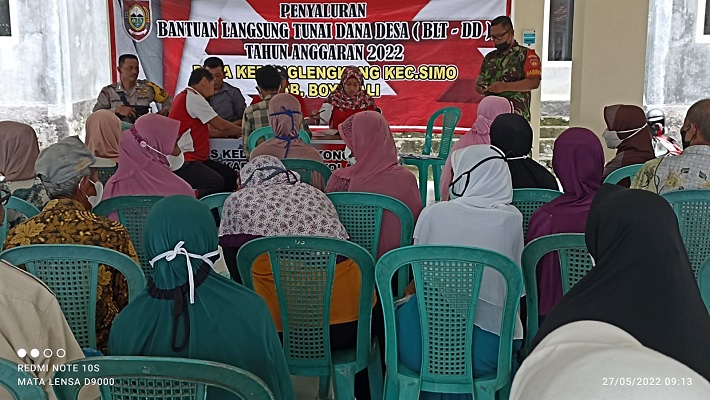 Pastikan Tepat Sasaran Babinsa Simo Mendampingi Pembagian BLT