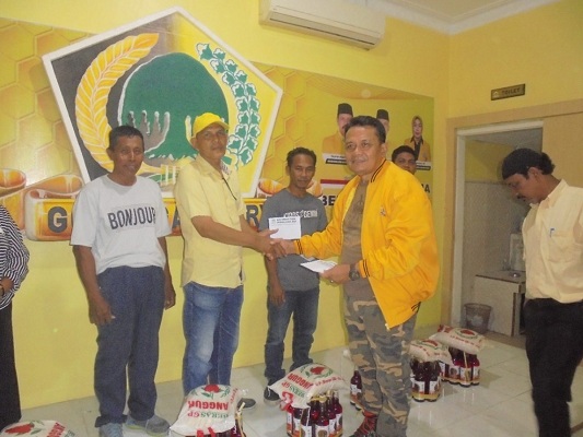 Ribuan Paket Sembako dari Haji Kires Disalurkan kepada Pimpinan Kec dan Kel Partai Golkar se-Kota Binjai