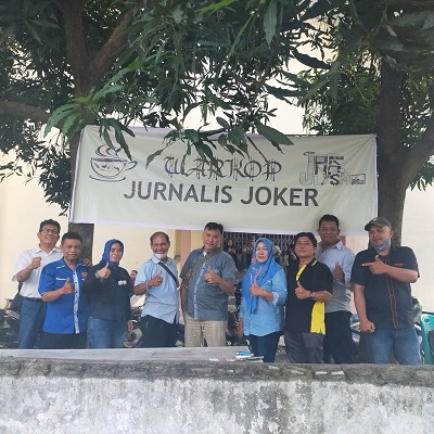 Paguyuban Warkop Jurnalis "JOKER" di Jalan Adinegoro