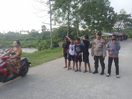 Polsek Tuntungan Menggelar Patroli Rutin Cegah Gangguan Kamtibmas serta Antisipasi 3C dan Geng Motor